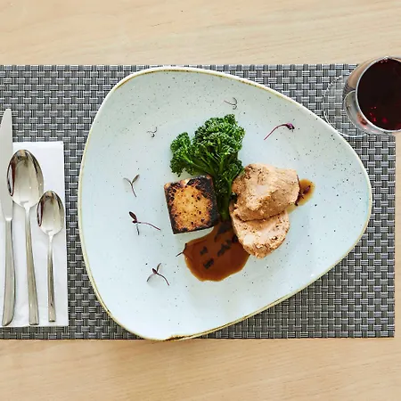 Mercure Kenwood Hall & 4* Sheffield
