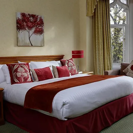 Mercure Kenwood Hall & 4* Sheffield