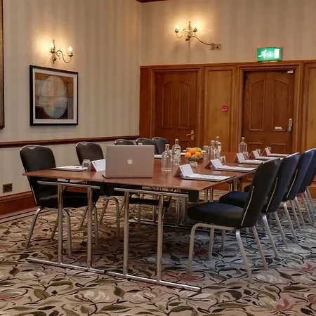 Mercure Kenwood Hall&spa 4*